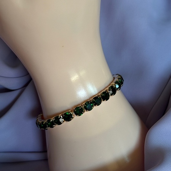 14K Gold Plated Elegant Bracelet With Deep Green Zirconia 💎 - Picture 7 of 7